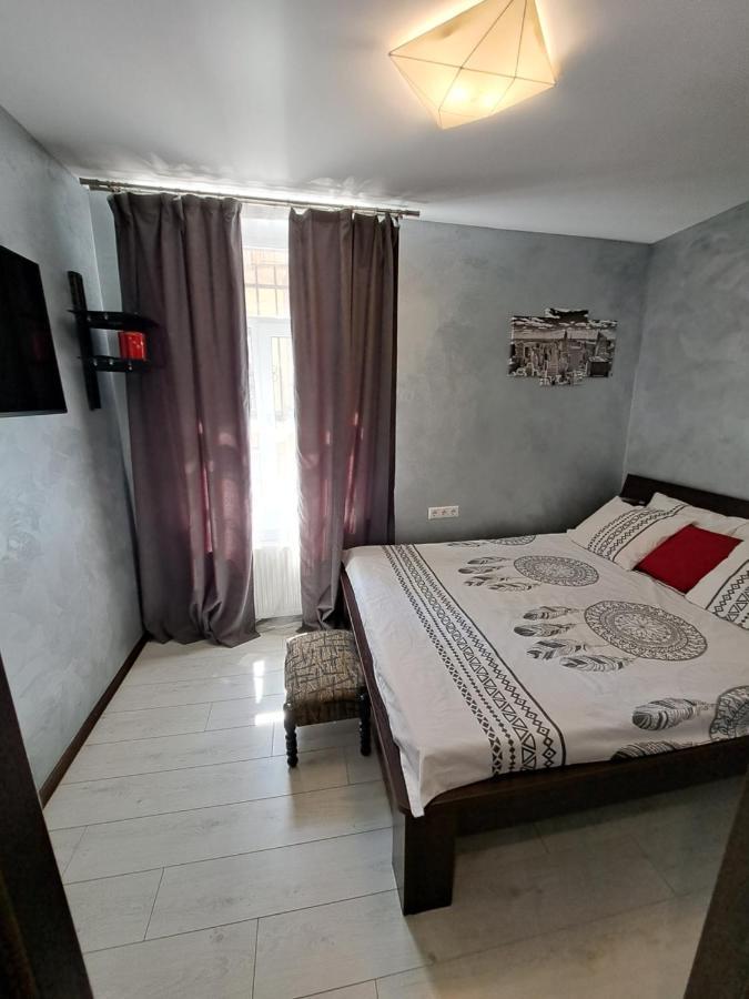 Apartment львівські *